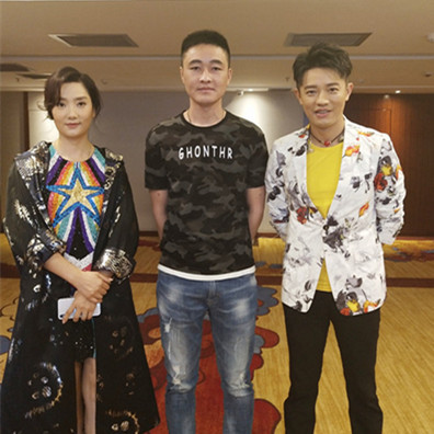 从吉克隽逸的经纪人看文化经纪人的职业角色